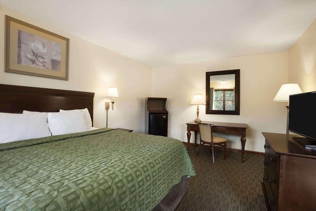 Quality Inn Грейт-Баррингтон Номер фото