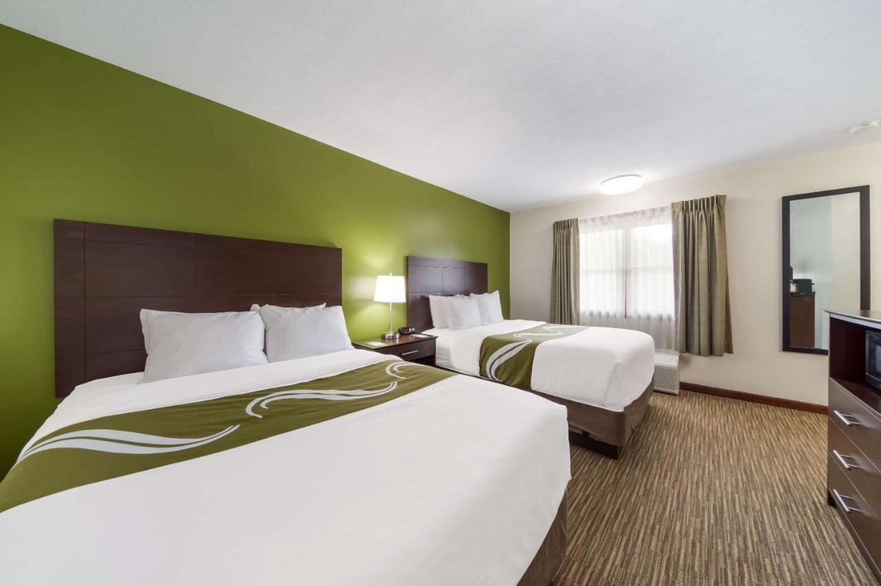 Quality Inn Грейт-Баррингтон Экстерьер фото